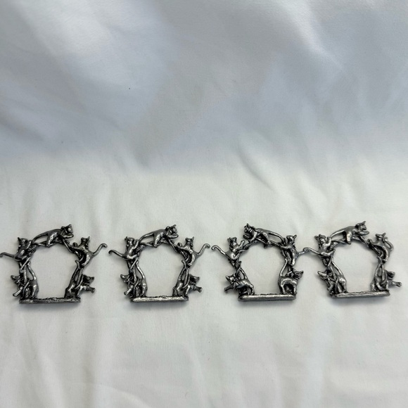 🎄🎄Vintage Wanda Scruby Pewter Cat Napkin Rings Set of 4 - Picture 5 of 5